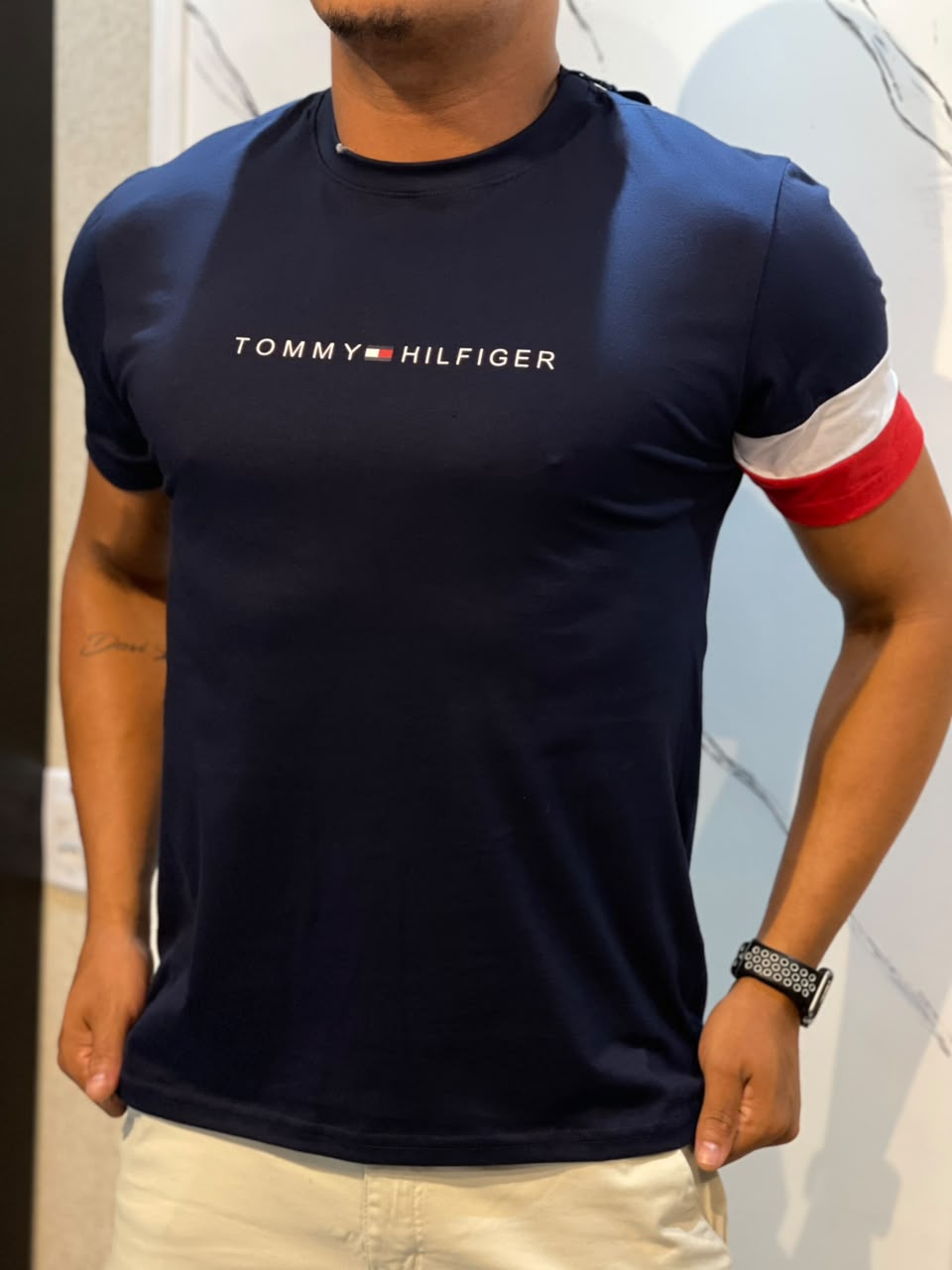 Camiseta Premium - Tommy H.