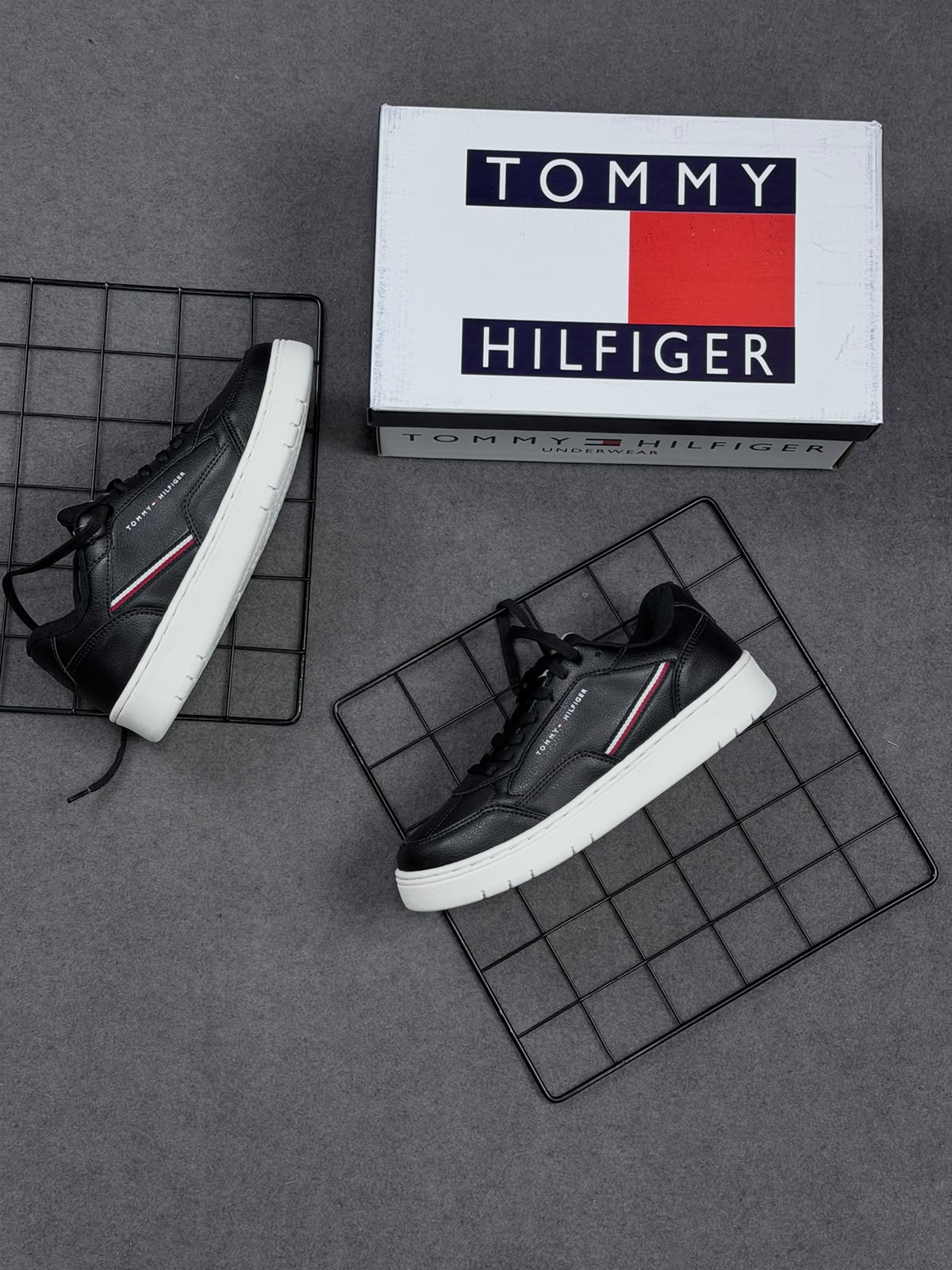 Tênis Tommy Hilfiger - Preto