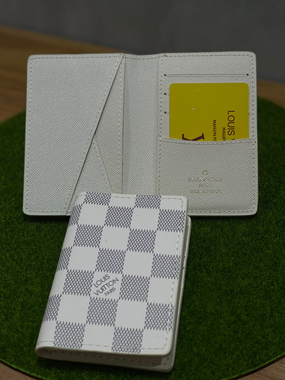 Porta Cartão - Louis Vuitton Branco