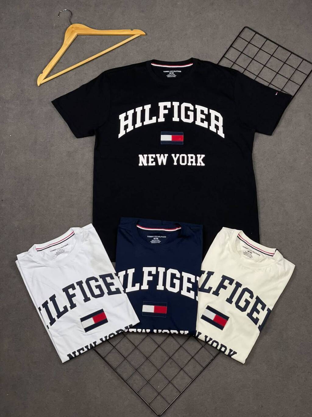 Camiseta Premium - Tommy H.