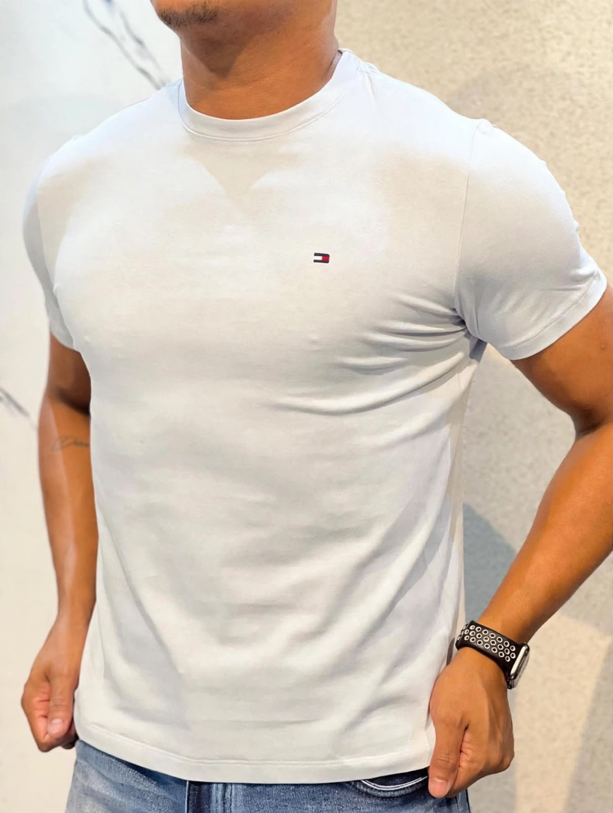 Camiseta Importada - Tommy - Basica