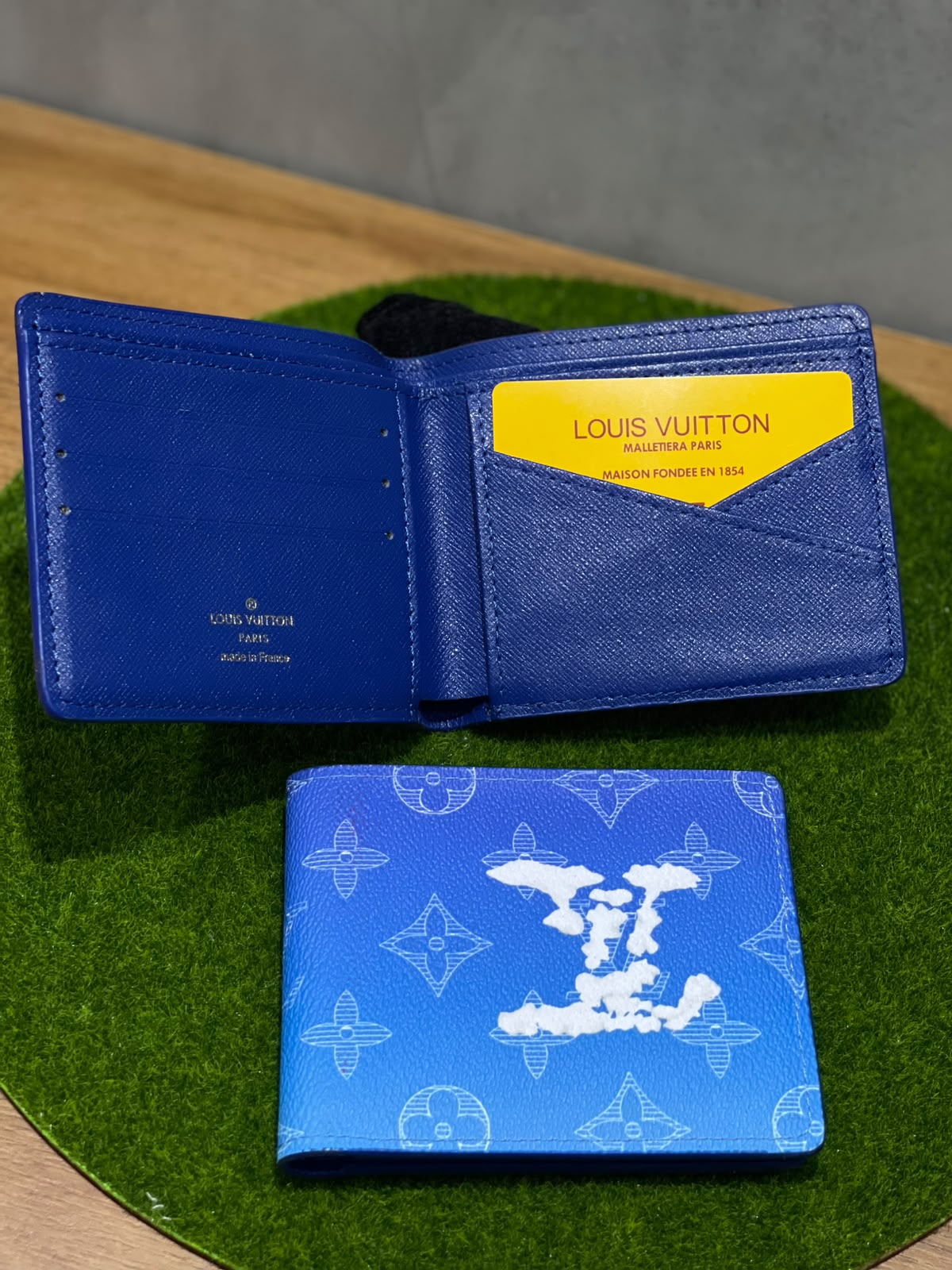Carteira Chinesa - Louis Vuitton - Azul